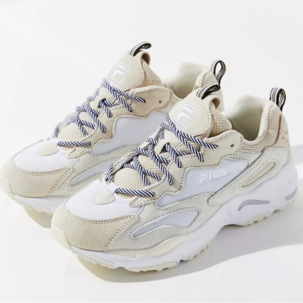 Fila Ray Tracer Beige & White Athletic Running Shoes Sneakers Size 6.5